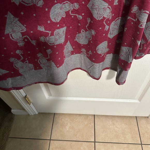 LuLaRoe Magenta Kermit the Frog Short Sleeve High-low Midi Sundress - Picture 4 of 6